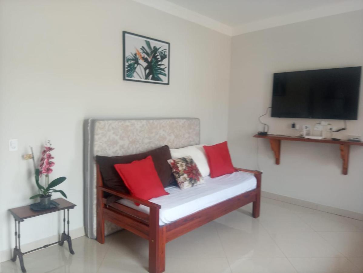 Casa Nova Com Piscina Proxima A Praia E Menos De 3Km Do Centro De Ubatuba Bagian luar foto